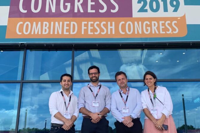 Congresos, cursos y visitas profesionales con colegas